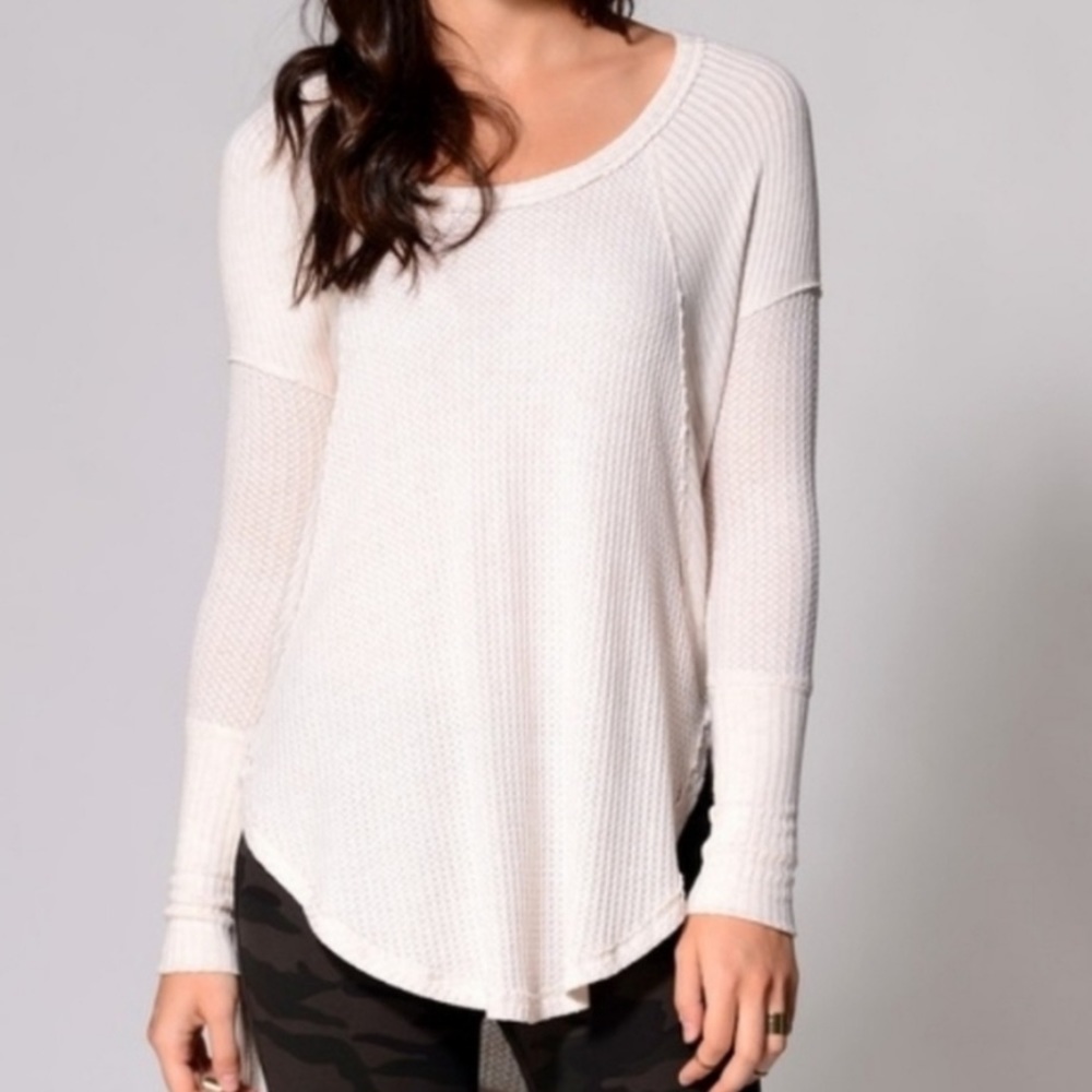 Free People Ventura Raglan Cream
Thermal Top